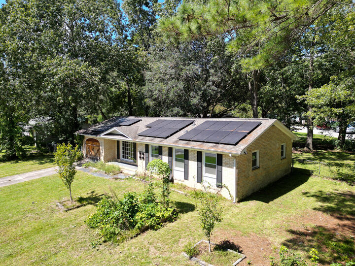 Property Photo:  109 Greenhurst Avenue  SC 29485 