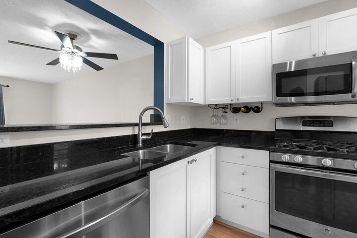 Property Photo:  5718 Blendonbrook Lane  OH 43230 