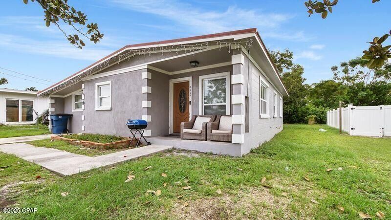 Property Photo: 2024 Michigan Avenue FL 32405