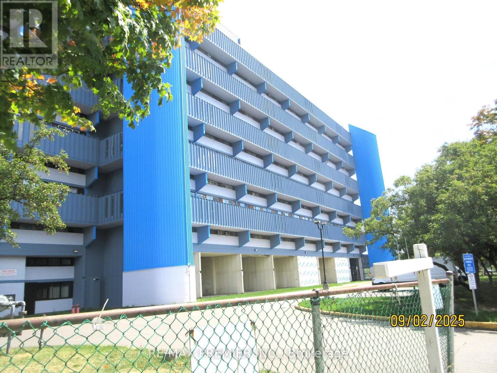 Property Photo:  4673 Jane Street 623  ON M3N 2L1 