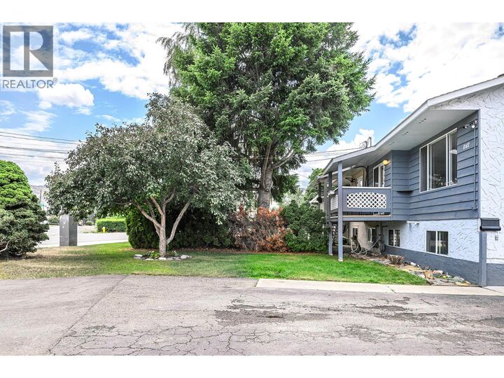 Property Photo: 1768 Fleetwood Avenue BC V2B 4R7