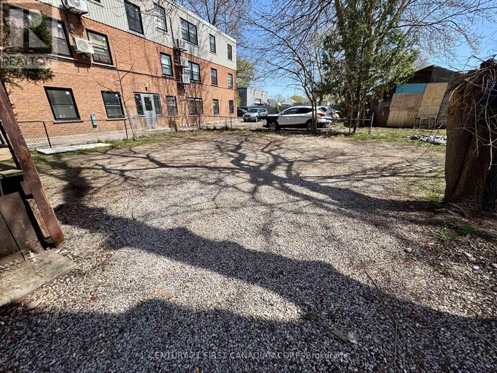 Property Photo: 302 Egerton Street ON N5Z 2G7