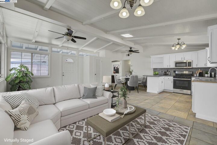 Property Photo: 2675 Leeward St CA 94545