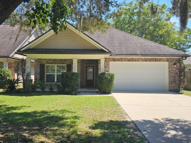 Property Photo:  1302 S Cedar Avenue  FL 32578 