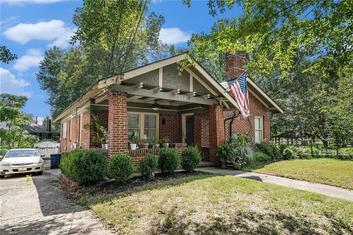 Property Photo:  954 White Street SW  GA 30310 