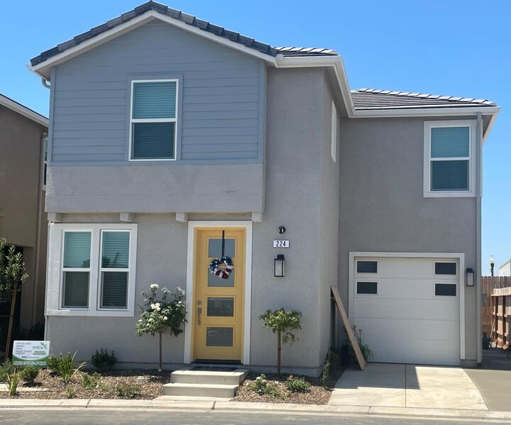 224 Arbor Drive S  Madera CA 93636 photo