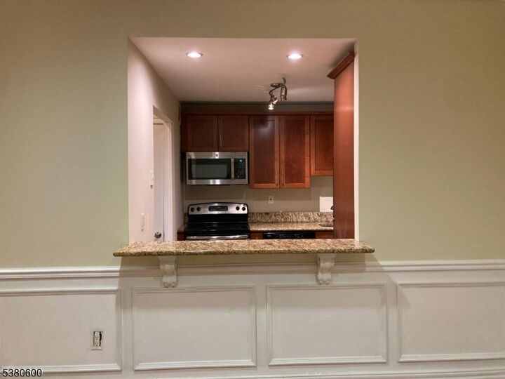 Property Photo:  111 Mulberry St 1E  NJ 07102 