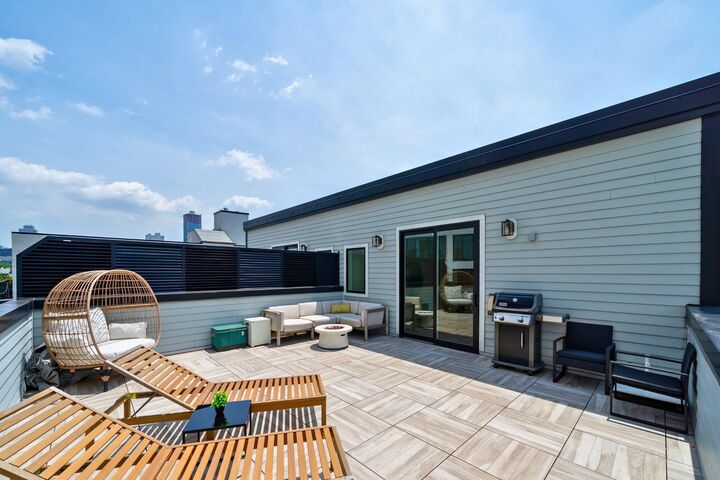 384 7th St 5  Jc, Downtown NJ 07302 photo