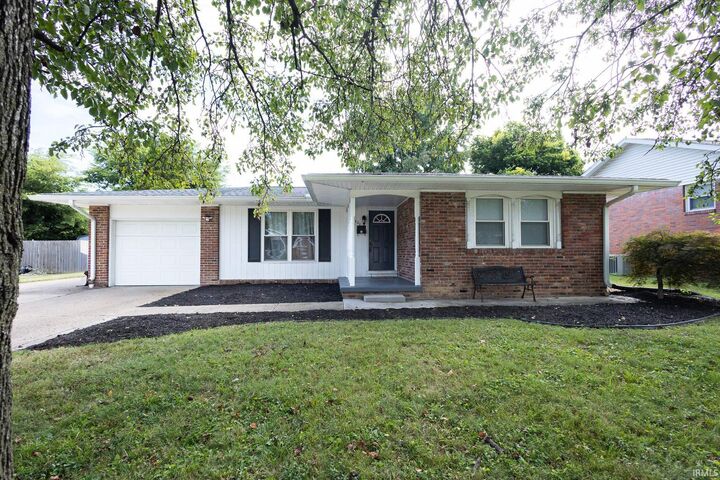 320 Harrison Boulevard  Evansville IN 47715 photo