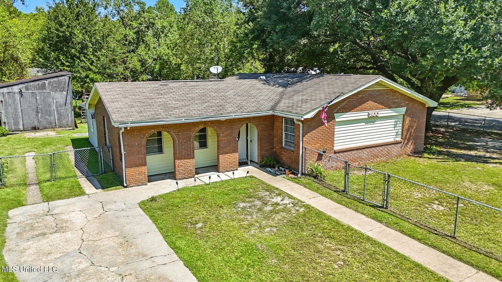 Property Photo: 1800 Kingfisher Drive MS 39553