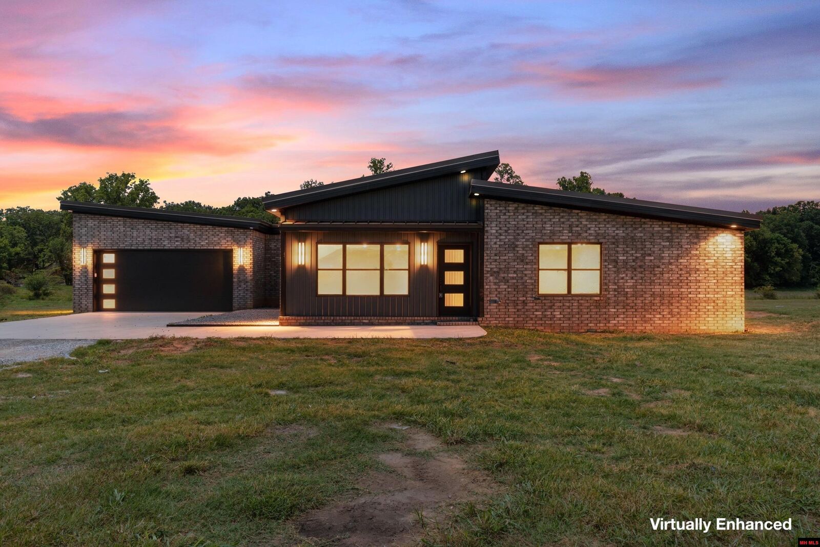 Property Photo: 336 Dry Fly Court AR 72634