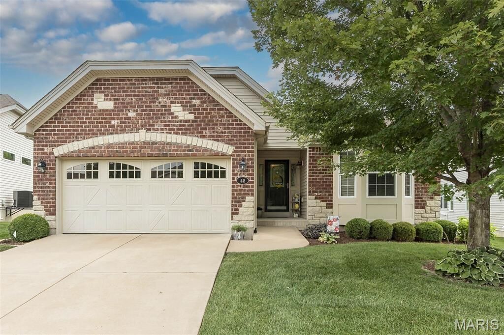 Property Photo:  48 Burgundy Place Drive  MO 63368 