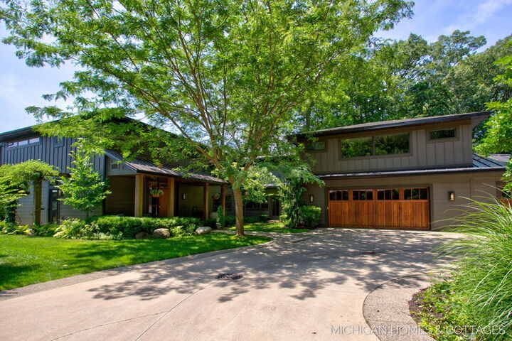 3192 Beach Trail Drive  Saugatuck MI 49453 photo