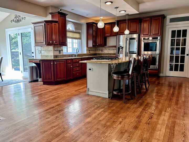Property Photo: 2321 Courtland Court IL 60502