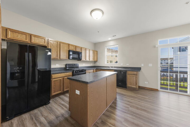 Property Photo:  2234 Beresford Drive  IL 60560 