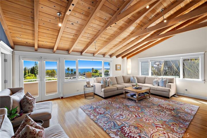 Property Photo:  522 High Drive  CA 92651 