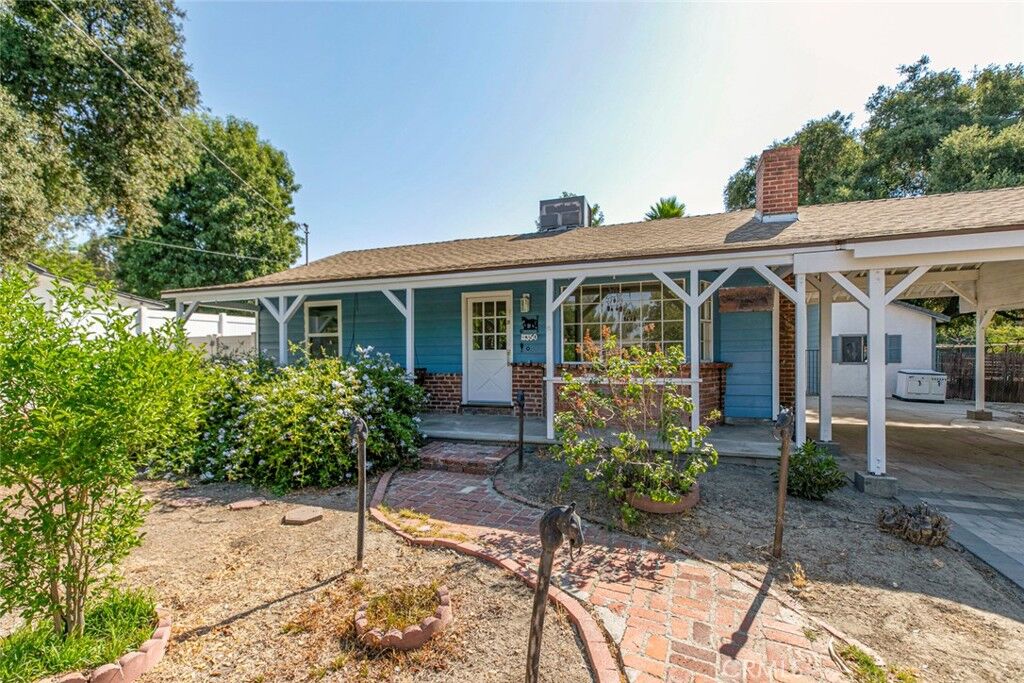 Property Photo: 11350 Orcas Avenue CA 91342