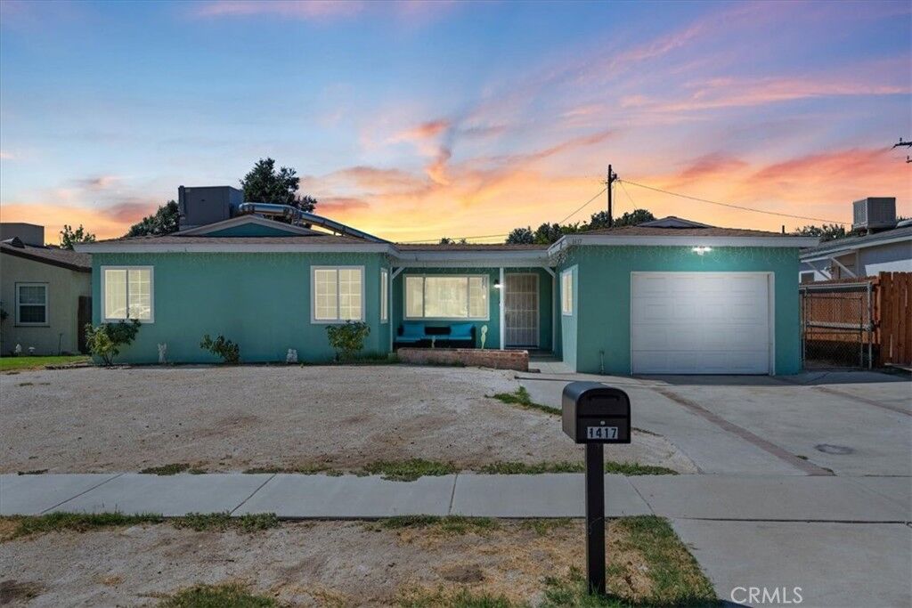 Property Photo:  1417 W Marshall Boulevard  CA 92405 