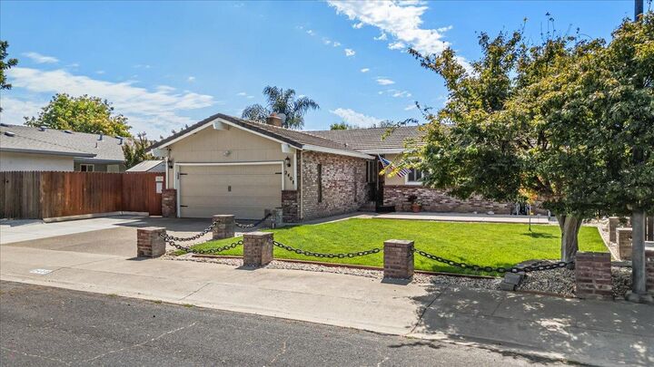 Property Photo:  2408 Tejon Street  CA 95242 