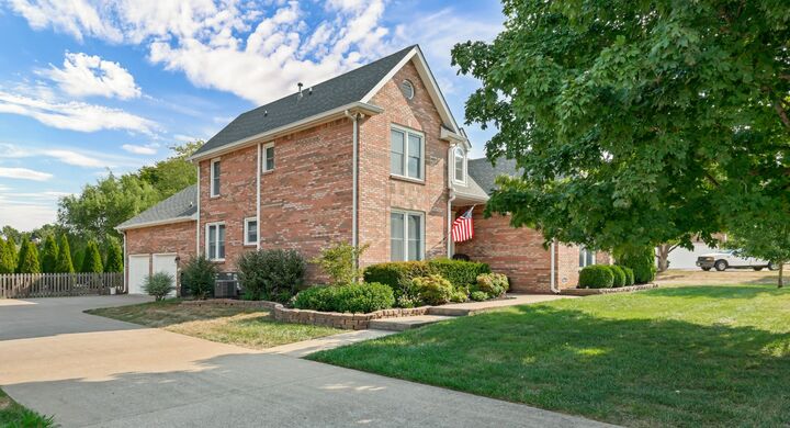 Property Photo:  2589 Stone Briar Dr  TN 37043 