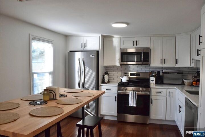 Property Photo:  12 Central Avenue 2nd Floor  NJ 07006 