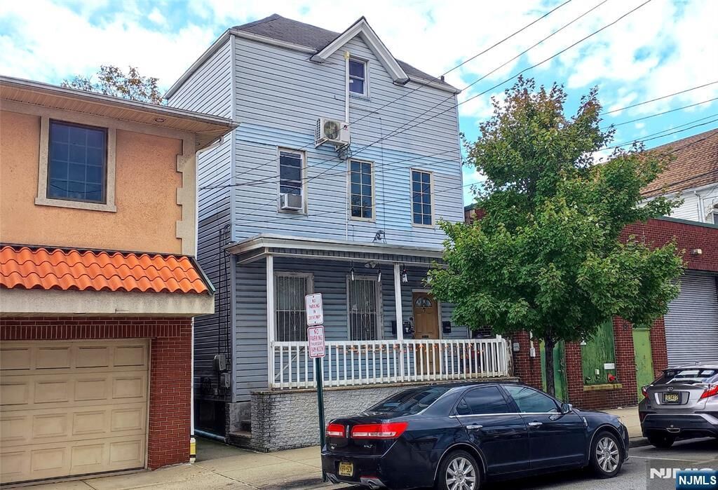 Property Photo:  6 6th Street  NJ 07029 