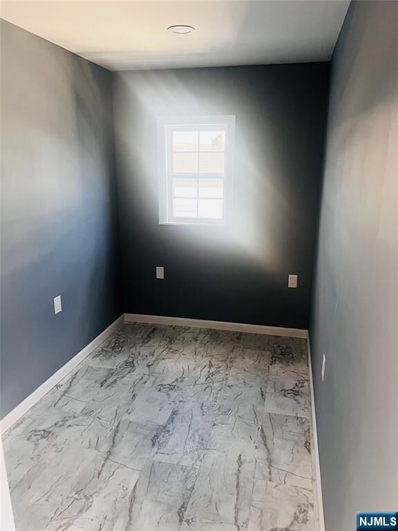 Property Photo:  4 Metro Avenue  NJ 07074 