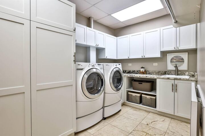 Property Photo:  400 Riverboat Row  KY 41071 