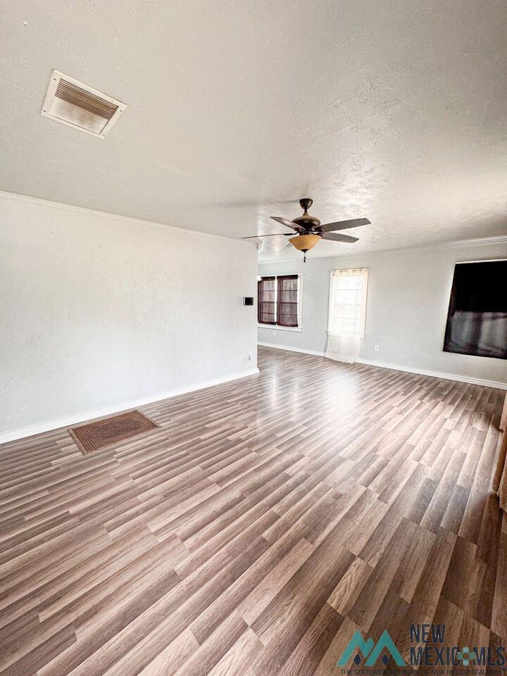 Property Photo:  309 S Lake Street  NM 88220 