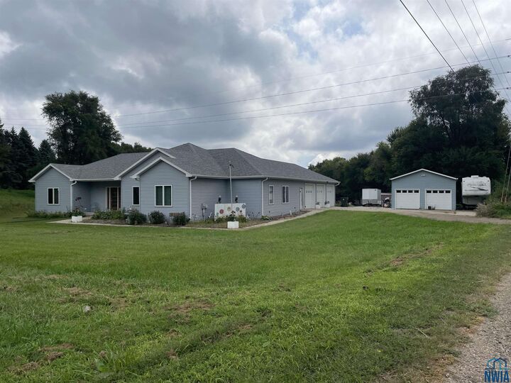 Property Photo: 3841 Talbot Rd IA 51103