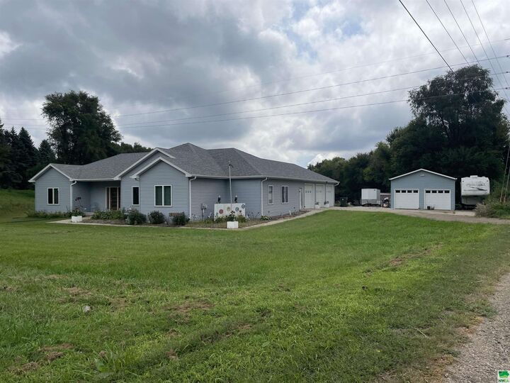 Property Photo: 3841 Talbot Rd IA 51103