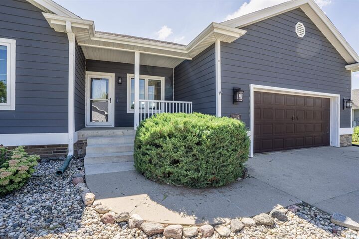 Property Photo:  115 West Creek Dr  IA 51030 