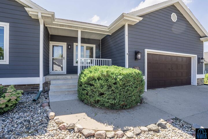 Property Photo: 115 West Creek Dr IA 51030