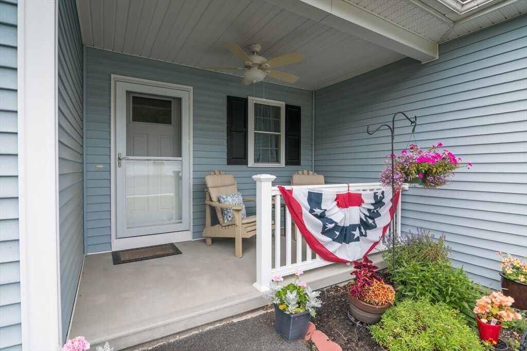 Property Photo: 4 Gray Lock Ln A MA 01373