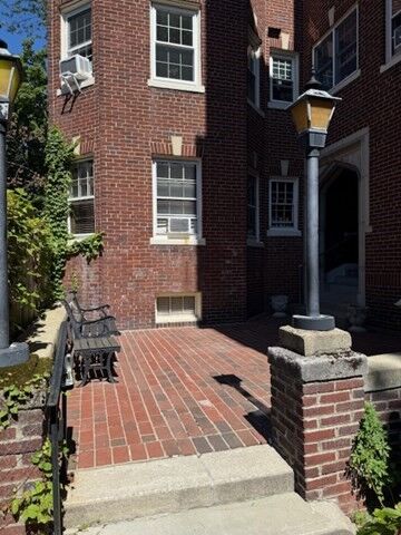 Property Photo: 61 Garfield St 3 MA 02138