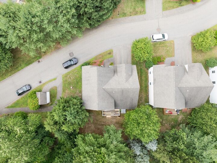 Property Photo:  5 Equestrian Lane  MA 01824 