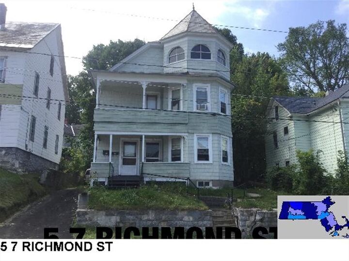 Property Photo: 5-7 Richmond MA 01220