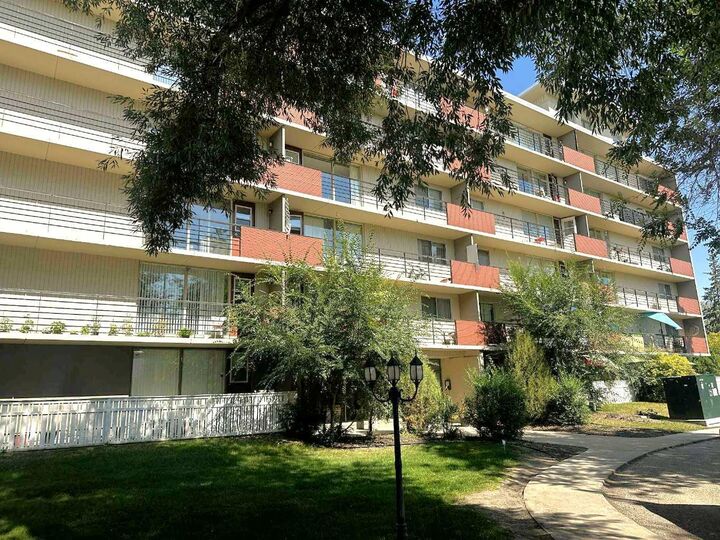 Property Photo: 4700 55 Street 204 AB T4N 2H8