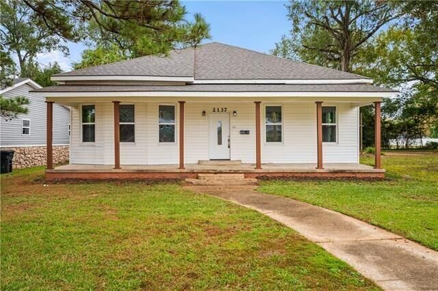 Property Photo:  2137 Turner St  LA 71301 