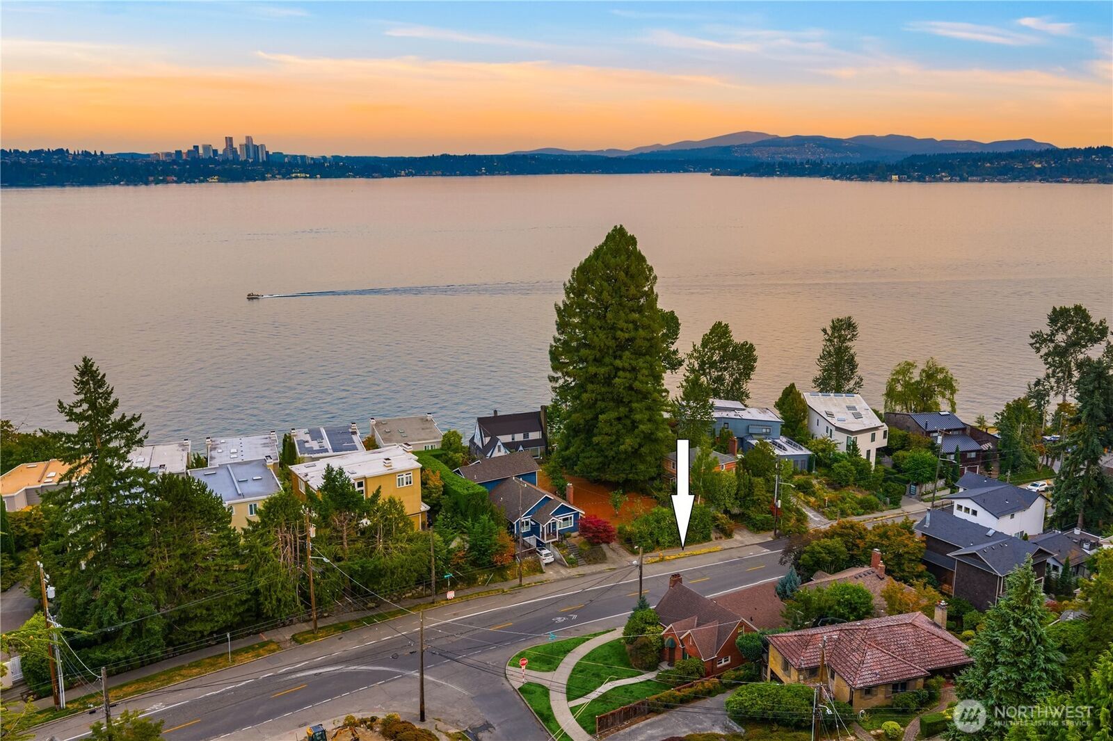Property Photo: 1441 Madrona Drive WA 98122