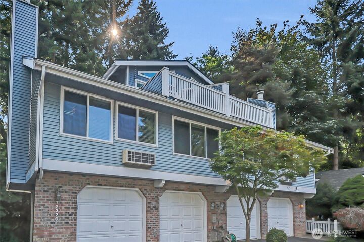 12320  101st Court NE  Kirkland WA 98034 photo