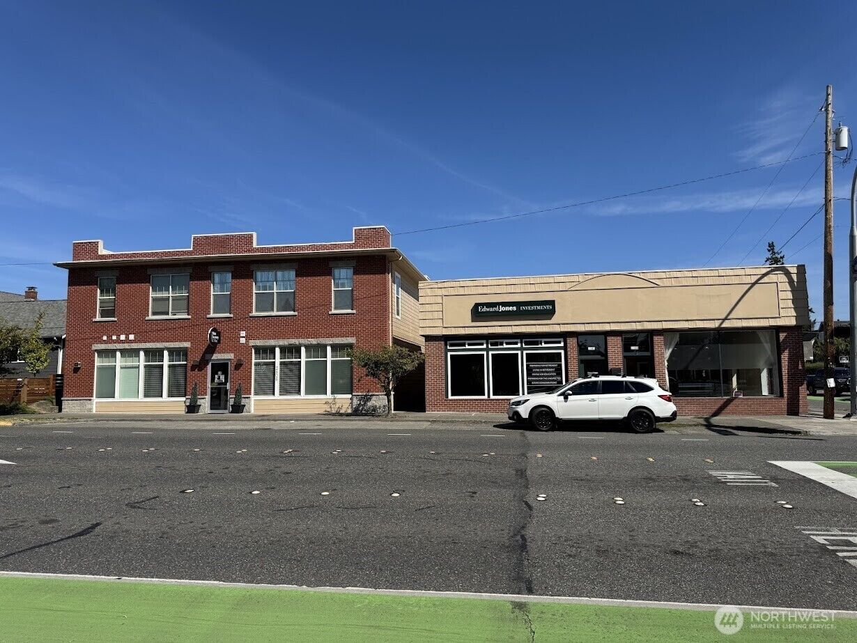 Property Photo:  2500  Cornwall Avenue  WA 98226 