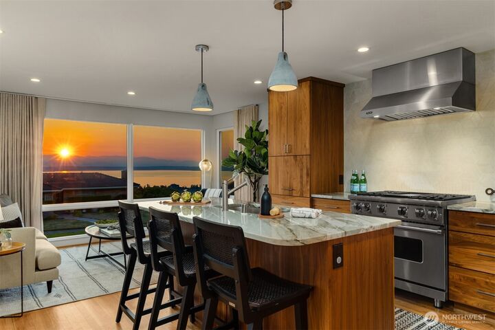 Property Photo: 9214 21st Avenue NW WA 98117