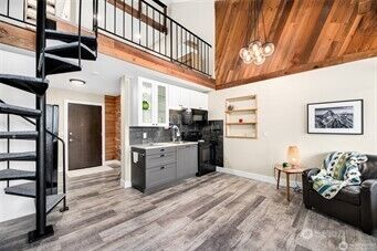 Property Photo: 223 Hyak Drive E 637 WA 98068