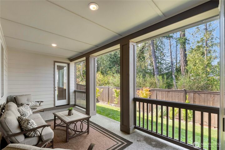 Property Photo:  17436  129th Avenue E  WA 98374 