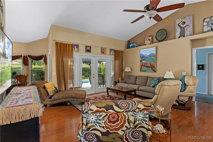 Property Photo: 4400 N Lake Vista Trail FL 34442