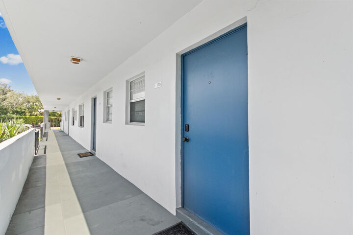 Property Photo:  1630 Embassy Drive 110  FL 33401 