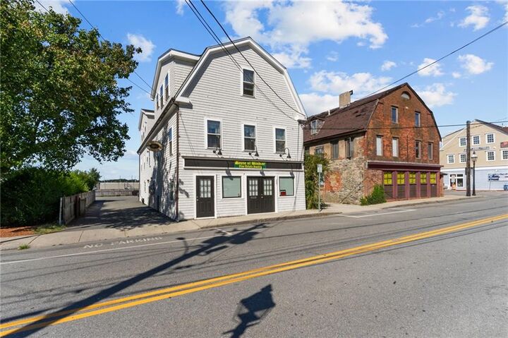 227 Thames Street 1  Bristol RI 02809 photo