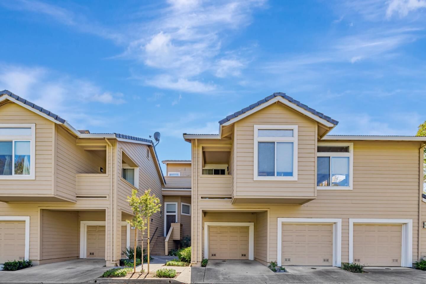 Property Photo: 5220 Fairbanks Common CA 94555