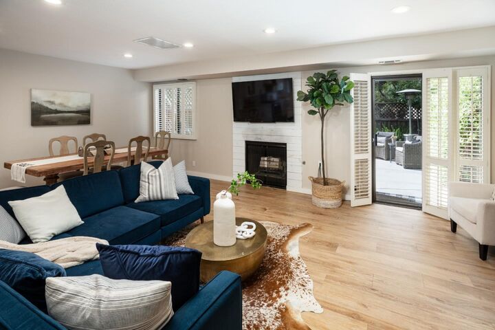 Property Photo:  269 Bush Street C  CA 94041 